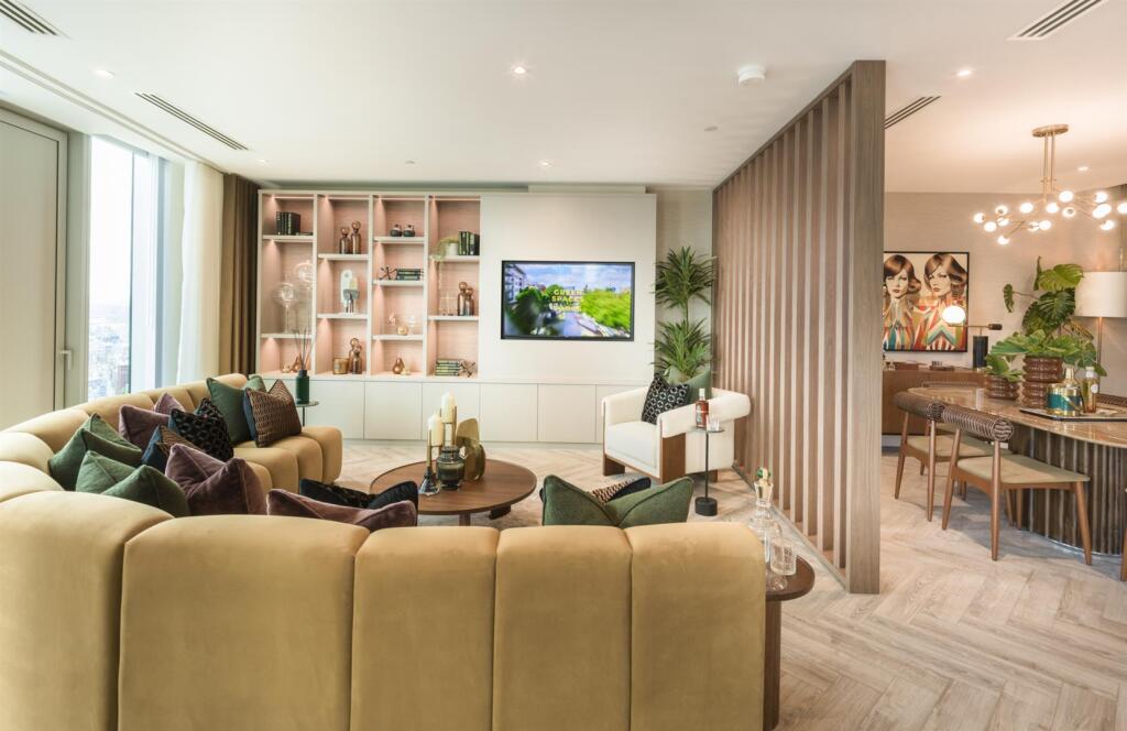 3 bedroom apartment for sale in Three60, Silvercroft Street, Manchester, M15